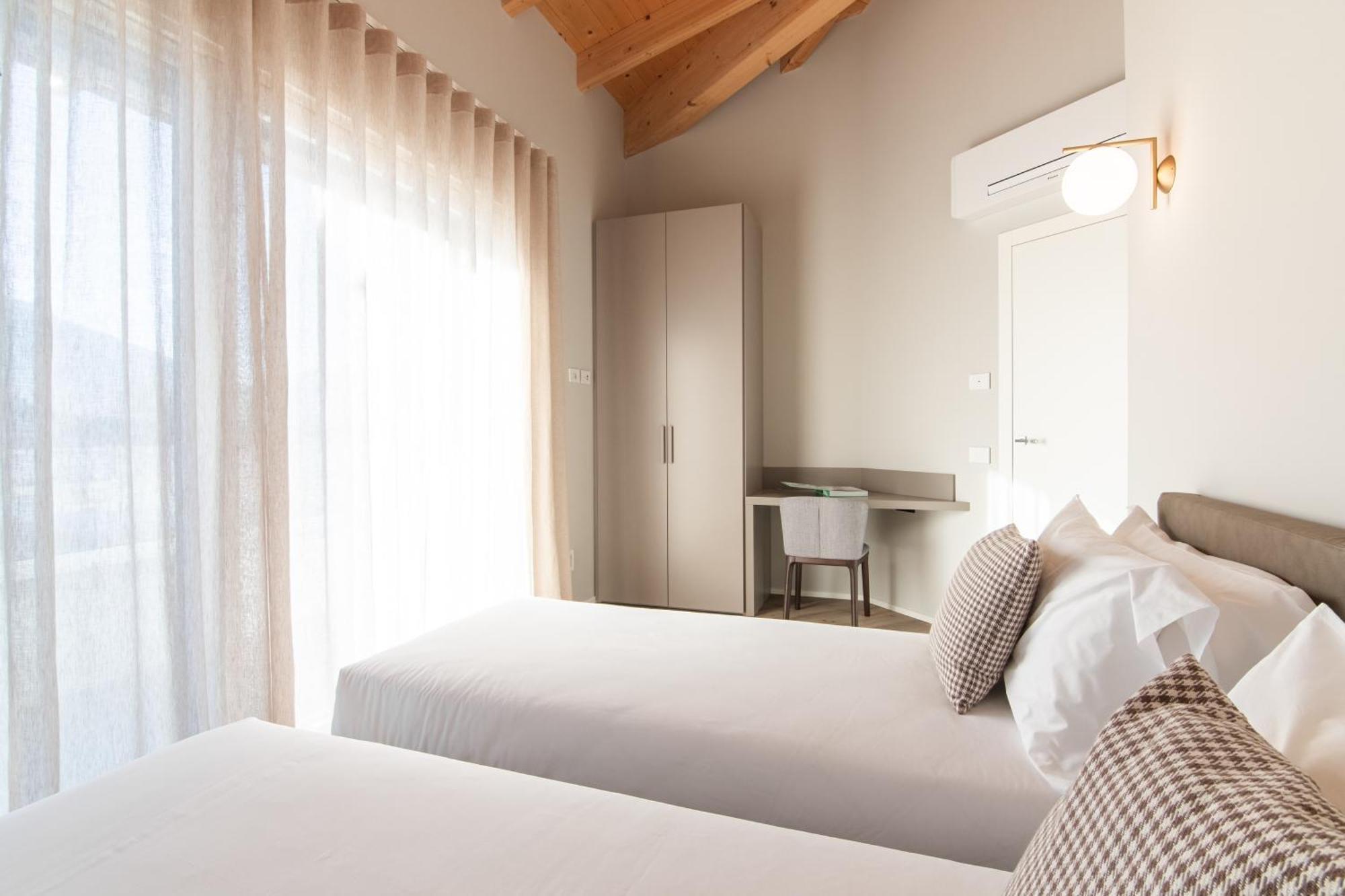 Lago Dorato Luxury Apartments & Villa - Lake Como View Colico Eksteriør billede