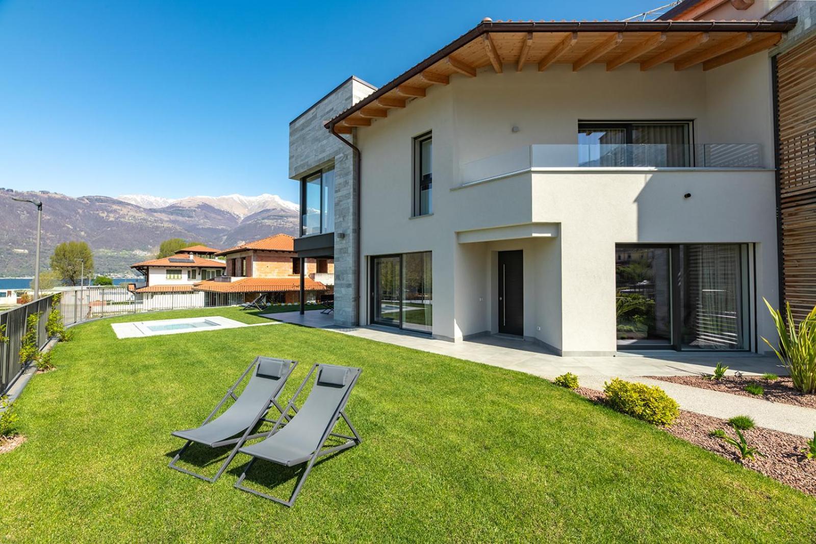 Lago Dorato Luxury Apartments & Villa - Lake Como View Colico Eksteriør billede