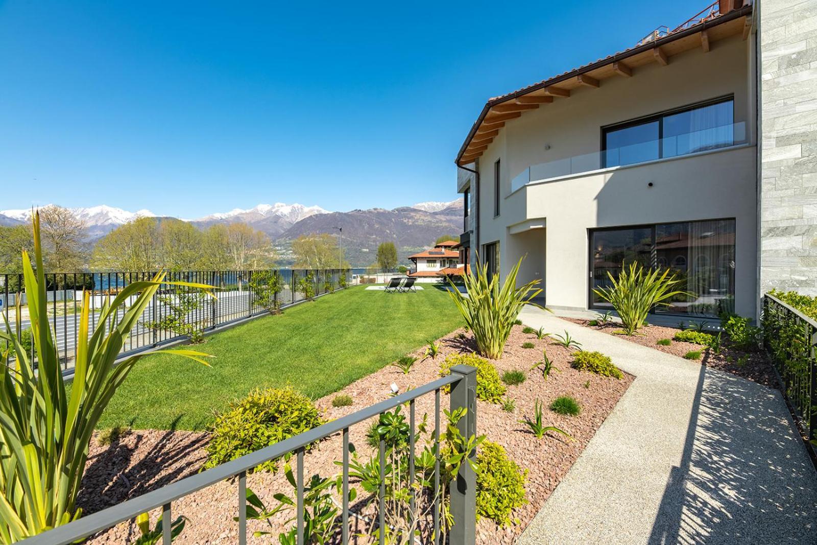 Lago Dorato Luxury Apartments & Villa - Lake Como View Colico Eksteriør billede